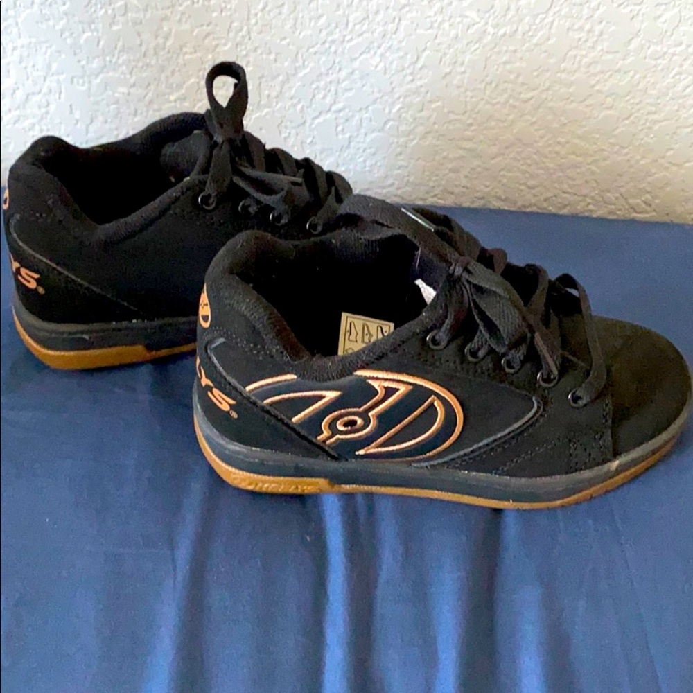 Heelys skater shoes for boys